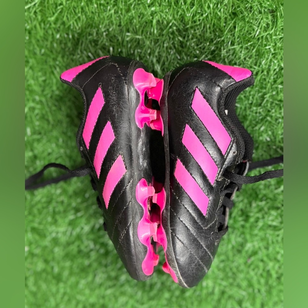 Adidas Kids Black and Pink Cleats Size 10K - Picture 4 of 7